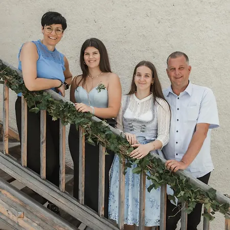 Apart-pension Bergland