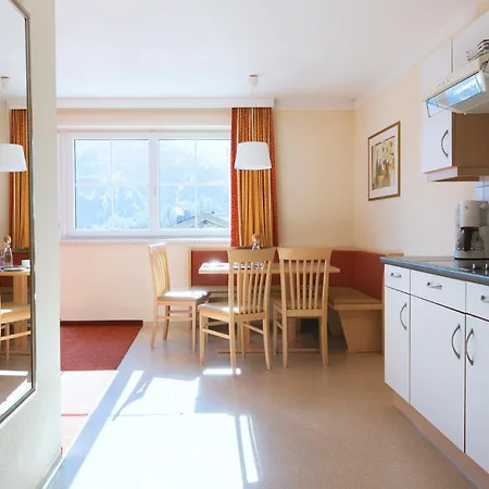 Apart-pension Bergland ゲストハウス 3*