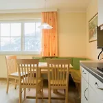 Apart-pension Bergland لاديس